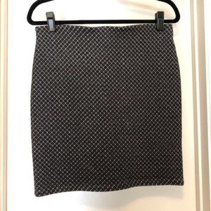 LOFT Black & White Patterned Pencil Skirt